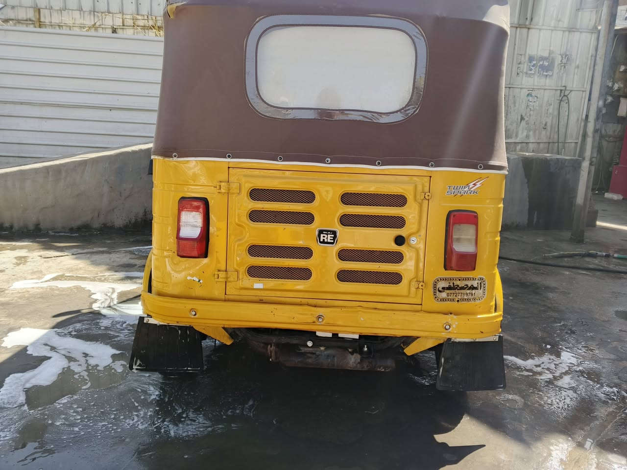 السلام عليكم تكتك للبيع موديل 2019 امضلع رقم وسنويه اتصال على الرقم ***********
