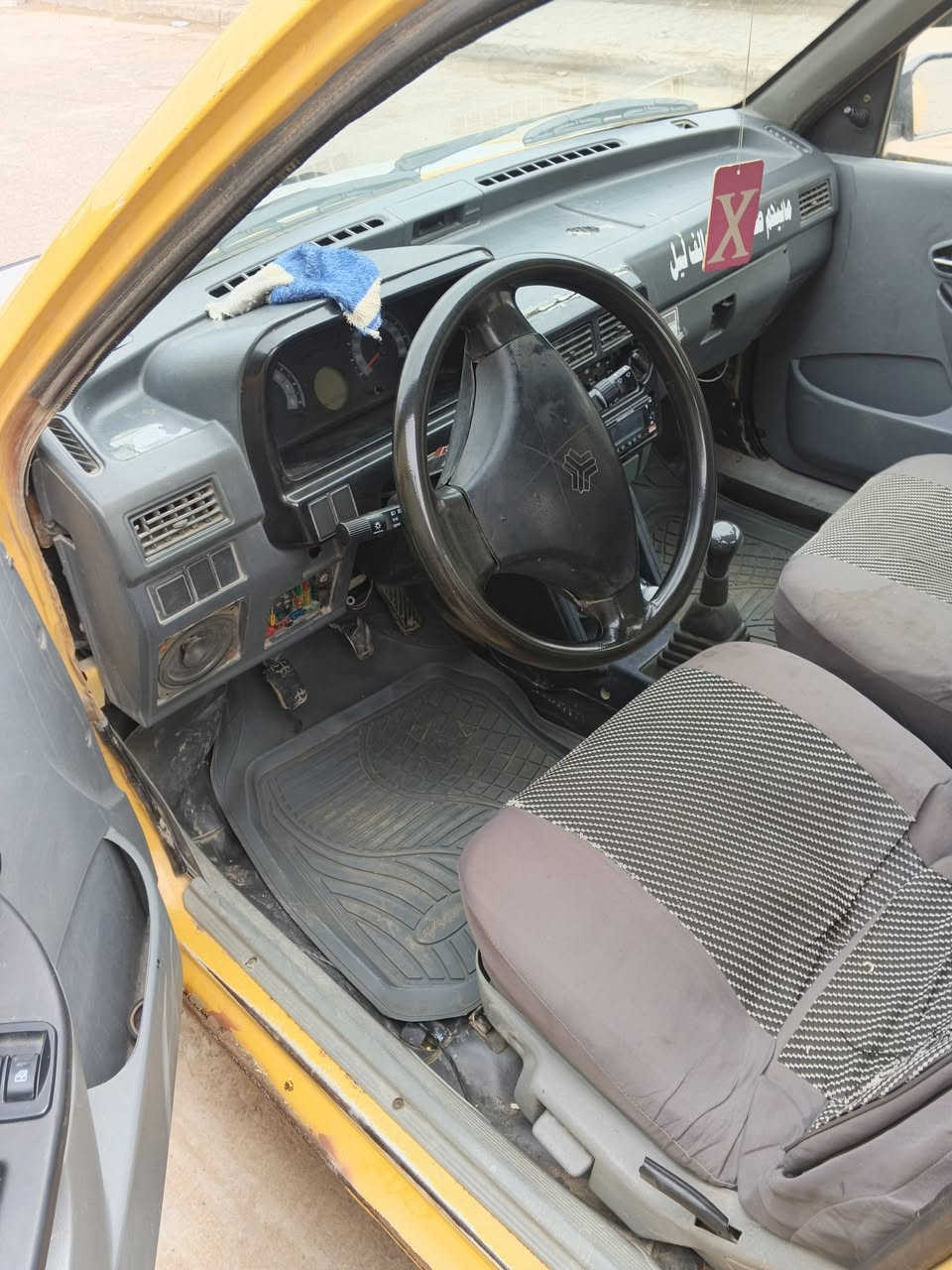 سايبه للبيع 2011 سيارة خير من الله حداديه فول تحويل ثاني يوم السعر 21وبيهة مجال بسيط ***********عنوان بغداد تقاطع النهروان
