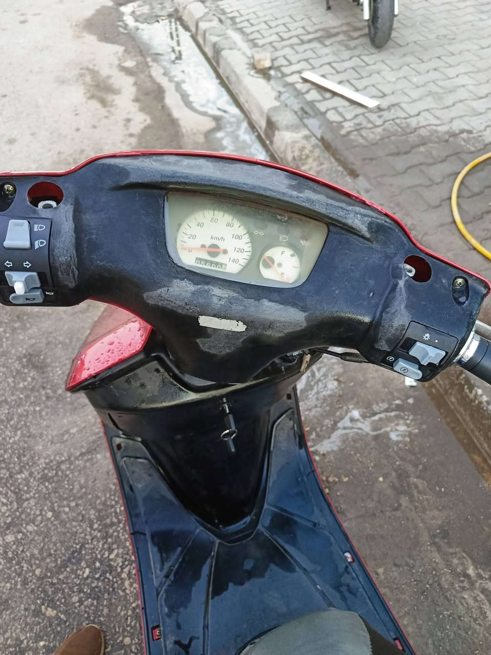 سلام عليكم فراشه نثيه للبيع كلها شغال كل نقص مابيه كهربائيات كلها شغال دبلات جدد تايرات جدد كلها شغال محرك مفتوحه شرط نعومه مكاني نجف حي الغري السعر خاص ***********
