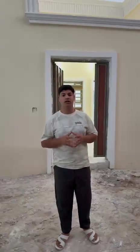 السلام عليكم متابعينه الكرام 
يوجد بيت لبيع 

المساحه ١٥٠ م
الجنس العقاري طابو زراعي 
السعر ٦٨ مليون 
يتكون البيت من غرفتين ودوانيه وصاله ومطبخ وصحيات وطارمه 
الموقع البصره ابو الخصيب كوت الحمداني 
لتواصل والاستفسار الاتصال 
*********** 
مكتب عقارات
سيدرضا المكصوصي
