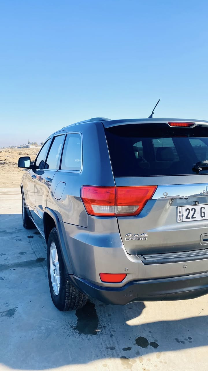 جيب لاريدو موديل 2012 كلين تايتل
نص فول
محرك 6 سلندر 3600 فور ويل
رقم اربيل 
هزه جديده
اللون نفطي 
الاضرار مبينه في الصور وهي طفيفه 
السعر 165$ 
العنوان الموصل 
***********
***********
