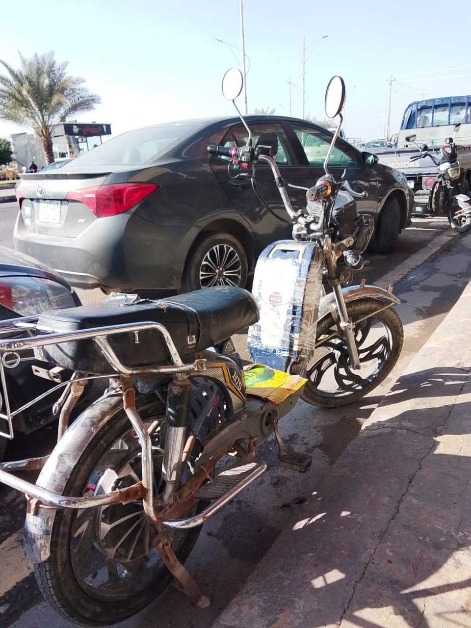 السلام عليكم
ماطور شحن بطاريات يقرن ٩ سعر ٢٠٠ بيه مجال بسيط 
مكان فلوجه حمام السوك قرب لكورنيش 
***********
