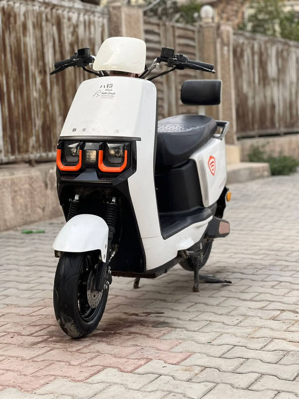 سلام عليكم شباب دراجه شحن البيع استخدام30 يوم فقط لا غير  دراجه عالميه الله شاهد  كلها كامله مكمله كل تقص وعيب مابيها امانت الله  تجي مواصفات عالميه

الموديل2026 
النو ع سكنس ام عيون 
البطاريات 6 دبل
التحويلا ت1.2.3.4
السرعه60 حقيقي يعني 
تشغيل عن بعد 
جهاز انذار السرقه 
قفل ستيرن +قفل بصمه 
بصمات 2
سويجات 2
وصل شراء موجود 
لونها كلش مميز 
كشن سياحي  VIb
دبل اشاره 
نضام ABS
نضام USB
دبل اشاره 
طارات جبلي 
بريكات دسكات دهن 
أطارت جوبلس 
لدات اماميه وخلفيه 
اسطابً لايت 
شاحنه ذات شحن سريع ويقاف ذاتي 
اشاير رباعيه 

اي استفسار اتصال 

***********

مكاني بغداد
