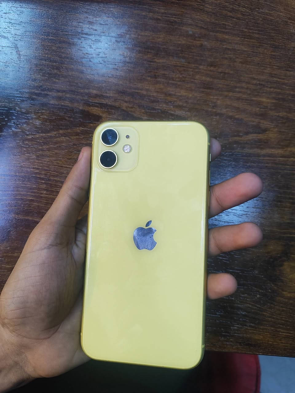 آيفون 11 عادي اللون 🍋🍋🍋🍋 كلشي مامبدل بيه.
هذا رقمي ***********  مكاني كربلاء

