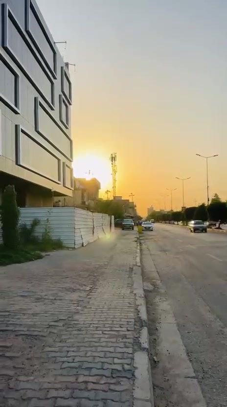 السلام عليكم
بيت للبيع مساحه 200 متر طابو صرف محافظة كربلاء المقدسه  منطقة الملحق شارع المواكب شارع عبد الزهراء الكعبي قرب معارض كربلاء الحديث 
الاستفسار على الرقم 
***********
***********

