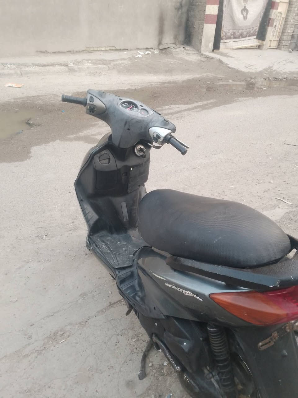 سلام عليكم 
دراجه سكنس نثيه دراجه صارله اربع تشهر من نزلت مكينه بلاد ضفيره بلاد دراجه قبق كلجات ما مفتوح بيه دراجه كلش حلوه بس هسه كامت تخربط ما اعرف ليش كهربائيات كلهه كامله مكمله مكاني بغداد تقاطع درويش ***********
