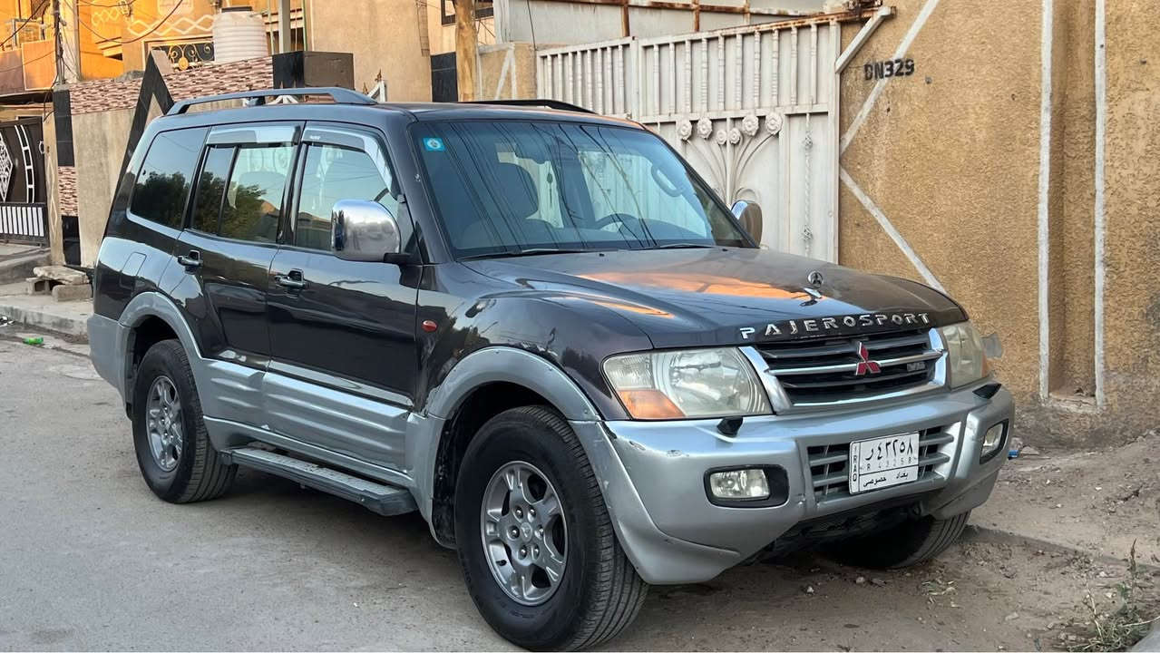السلام عليكم للبيع او المراوس ميتسوبيشي باجيرو موديل ٢٠٠١ محرك ٣٥٠٠ تبريد ٣ قطع ثلج صدر امامي خلفي جديد تخم تاير جديد كهربائيات شغاله فور ويل سبعه راكب بيها صبغ حزام بدون حادث دواخل كفاله السعر ٧٧ وبيها مجال مكاني الدوره ابو دشير رقم الهاتف *********** بغداد, العراق
