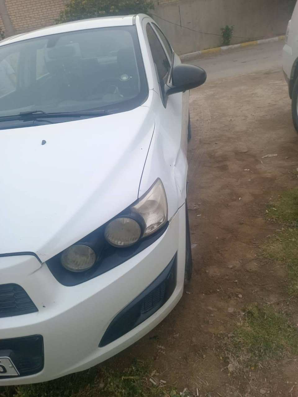 سونك موديل 2012 خليجي بلاديه من الدعايه للدعاميه فقط طختين بالباب و بالجاملغ بسمي سنويه 2030 سعرها 70  و بيها مجال *********** و السياره كامله مكمله ألف مذب عليها تبريد تدفئه كله شغال
