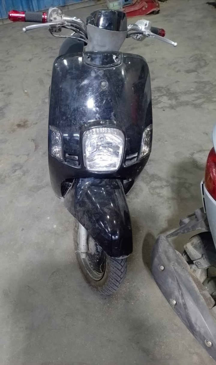 للبيع دراجة بوليس جديد محرك ناعم مينسمع شلعة معدل مخيفة مكينة بلادية ممفتوح بس الصبح من تشتغل دخن ابيض وتكطع بعد السعر 550 بغداد, العراق


**إذا كنت صاحب هذا الإعلان وتريد حذفه لأي سبب، رجاءا أرسل رسالة إلى الدعم الفني**