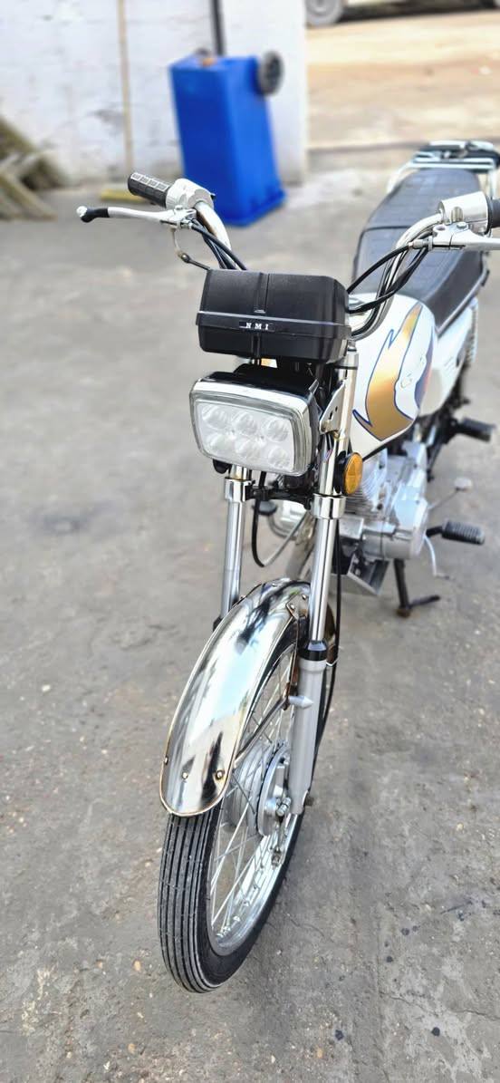 سلام عليكم دراجه إيراني نامه شلامجة موديل ٢٢ دراجه اوراق بسم راعيها تحويل مباشر
سعرها ٨٥٠ قفل ما بيه مجال أنه مكلف بل نشر هذه رقم صاحب الدراجه ‪0770 418 4493‬‏
