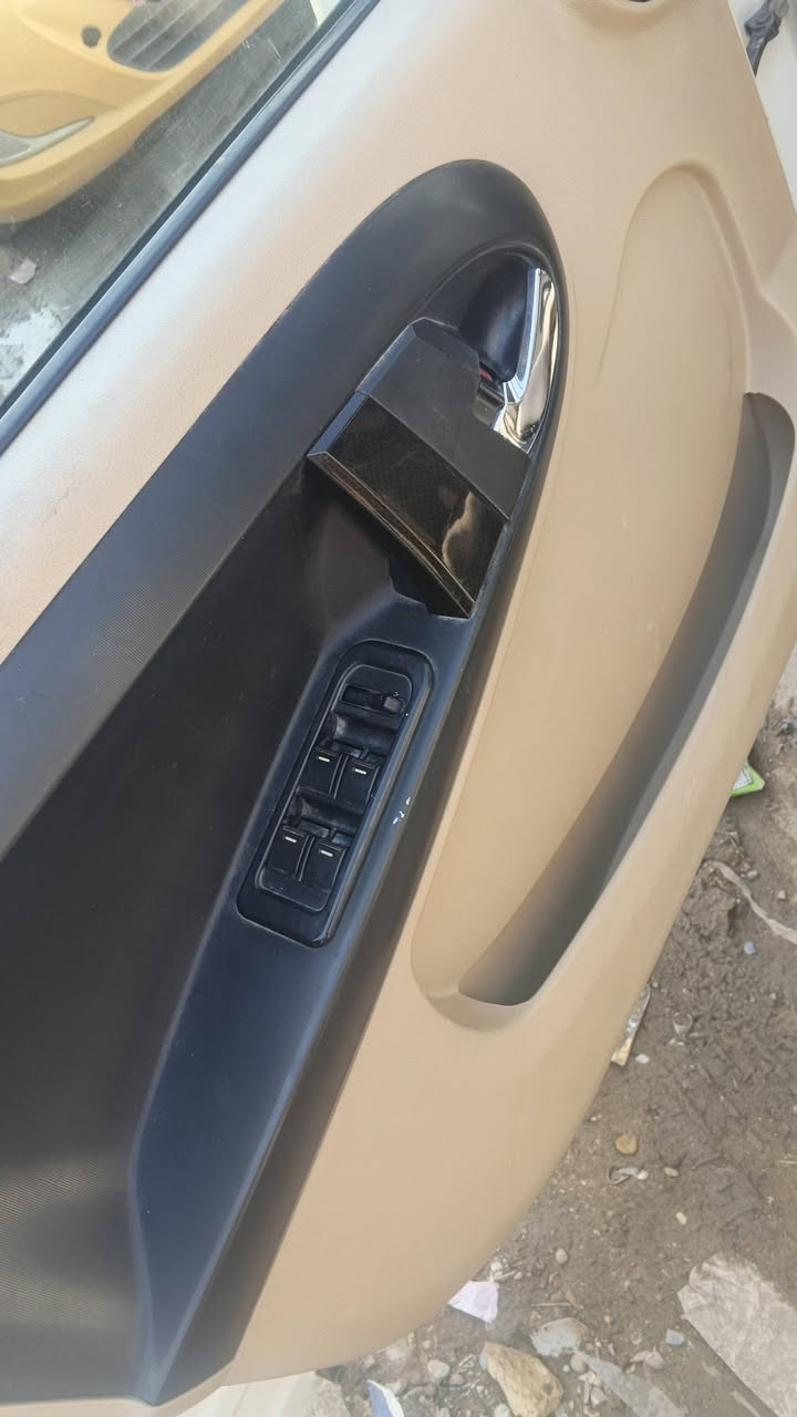 سلام عليكم بانده للبيع مكفوله من ضربه صبغ جاملغ فقط كير مكينه صدر تبريد كله تمام رقم بغداد نكليزي بسمي سياره خير من الله سعر 44مجال قليل رقم هاتف***********
