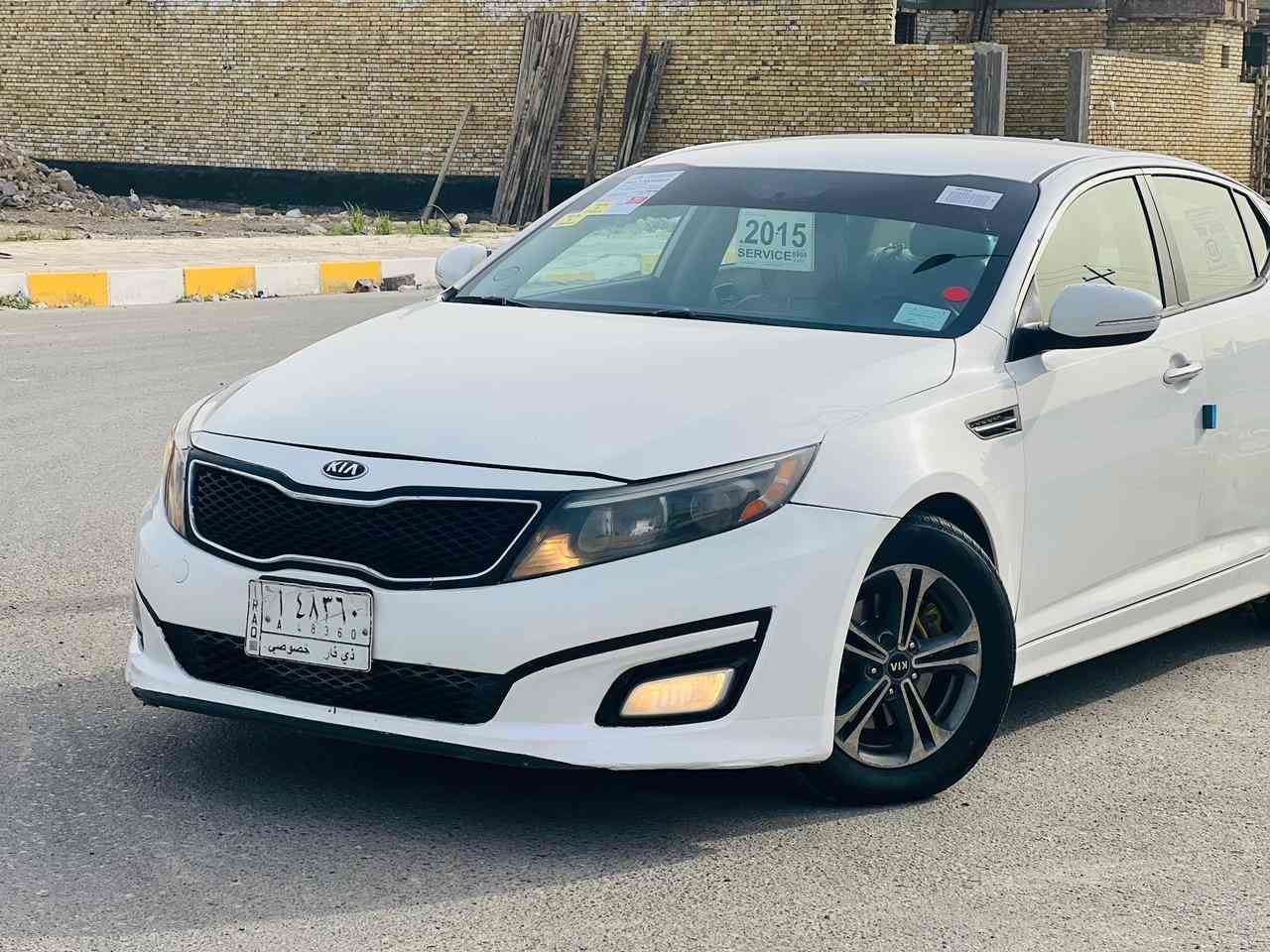 السلام عليكم للبيع كيا اوبتيما 2015 وارد امريكي 
سياره بسمي مداور ثاني يوم  رقم ذي قار 
ضررها بنيد وجاملغ.      مواصفات 
شاشه 
كامره دوار 
ويل كروم 
يده نيكل 
اشاير بلمري 
دواخل لونين 
تحكمات 
محرك 2400
السياره جديده وجاهزه للأخير مكانه الناصرية المركز السعر 118 وبيه مجال للاستفسار ***********
