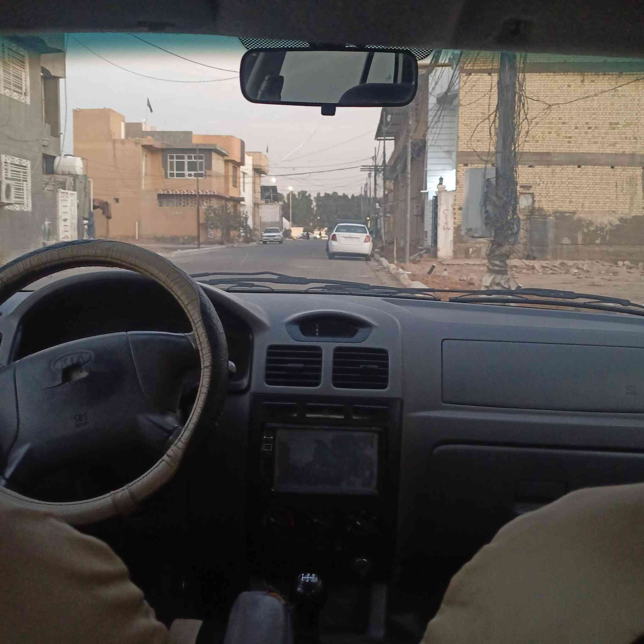 كيا ريو ٢٠٠٥ سياره مكفولة من الحادث مصبوغة حزام كير عادي السعر ٣٧ ورقه وبيه مجال الاتصال على الرقم ***********
