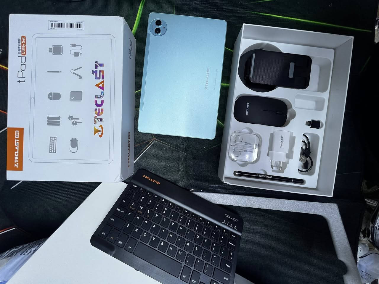 مجموعة مبايلات 

ريلمي 150
تفاصيل واصلي ومرتب
دويدا 100

تيسلا 200
ذاكرة 128 مع ملحقات شركة تيسلا كيبورد ماوس شاحن هتفون ستاند 

كرين لاند 175
ذاكرة 128

Pc 125 تابلت

تيسلا بدون ملحقات ذاكرة 128 
السعر 150
متوفر توصيل كل المحافظات
للحجز والاستفسار دايركت 
او واتساب 
***********
