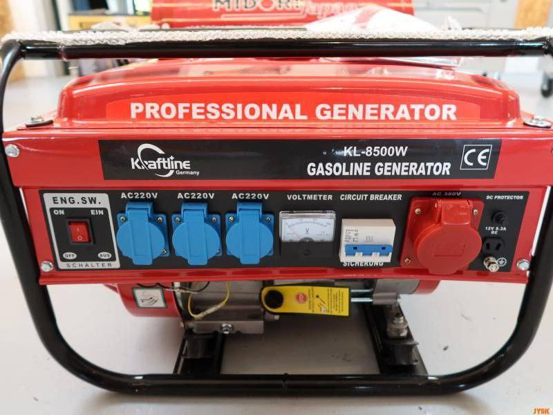 هذا المنتج هو مولد كهربائي من نوع Kraftline KL-8500W، وإليك أبرز مواصفاته ومميزاته: 
نوع الوقود: يعمل بالبنزين.
القدرة: يأتي بقدرة تصل إلى 8500 وات.
التصميم: يتميز بتصميم احترافي وجديد لعام 2022 مع إطار حماية.
الاستخدام: مناسب لتوفير الطاقة الاحتياطية للمنازل أو مواقع العمل.
Disclaimer: تأكد من التعامل مع المولدات الكهربائية بحذر واتباع تعليمات السلامة الخاصة بالشركة المصنعة، خاصة عند تخزين الوقود أو تشغيل المولد في أماكن مغلقة
*********** وتساب الحجز
