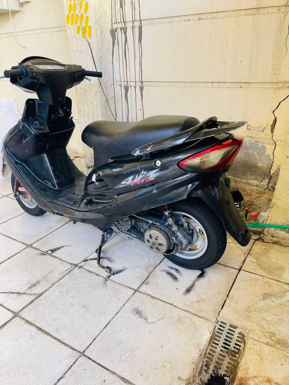 فراشة سيام محرك بلجيس مال حاوية لا تنقيص ولا تبخير شلعة ومعدل صالنصة (FM) رياضي كهربائيات شغالة نكرة سلف زوج تايرات جدد عوزهة فقط كفرات السعر (300) وبيها مجال بيع او مراوس مكاني نجف للأستفسار (***********) او واتساب
