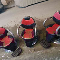 3كراسي للبيع ثنين منهن يرادلهن صينية فقط كلشي شغال نضيفات سعر الواحد 5...