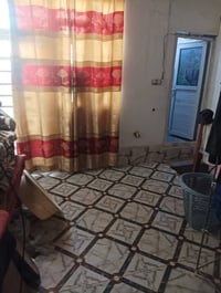 بيت 70 متر طابقين فوك غرفه وصاله وحمام وجوه غرفه وصاله ومطبخ وحمام الب...