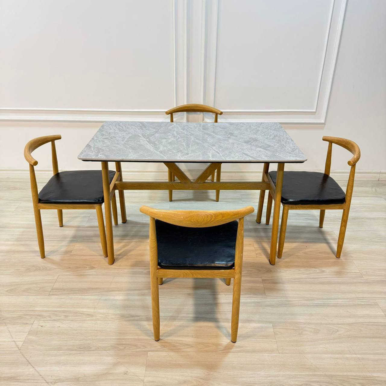 #ميز طعام 6 كرسي رجل حديد سطح رخام مزجج 🪑⬜
#قياس الميز 80*140 سم 🛋️

#هيكل حديد بالكامل صبغ حراري 

#السعر 240 الف✅
#توصيل بغداد وكل محافضات 🚚
#للحجز_او_الاستفسار_مراسلتنا_دايركت✅
#متوفر_توصيل_جميع_محفضات_العراق 
##ضيفوني #الاكسبلور_فول #بيع_لاي


**إذا كنت صاحب هذا الإعلان وتريد حذفه لأي سبب، رجاءا أرسل رسالة إلى الدعم الفني**