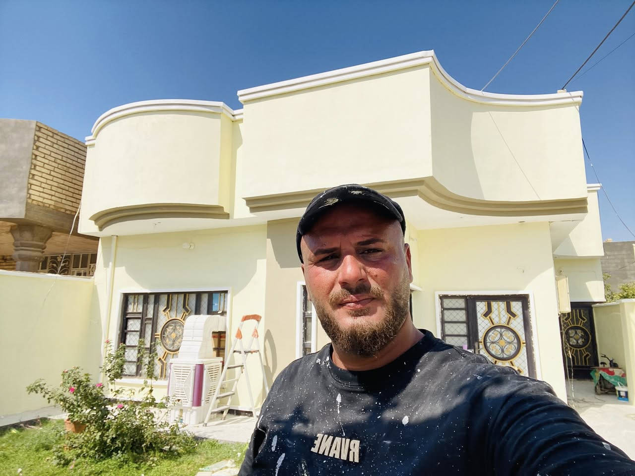 تغليف الواجهات بل فوم 
اصباغ خارجيه و داخليه
ديكورجبس بورد
ورق جدران
بديل رخام وخشب 
لوحات جداريه
اخفاء السيراميك 
وصبغ الابواب والشبابيك 
ولكافه اعمال الديكور 
وبانسب الاسعار 
مع الالتزام بل موعد
*********** /***********
بابل سده الهنديه✈️
