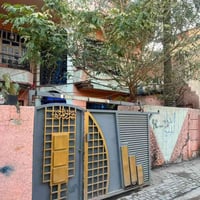 دار للبيع بغداد الجديده خلف افران المسبح بفرعين مساحه 142 متر واجه 9ور...