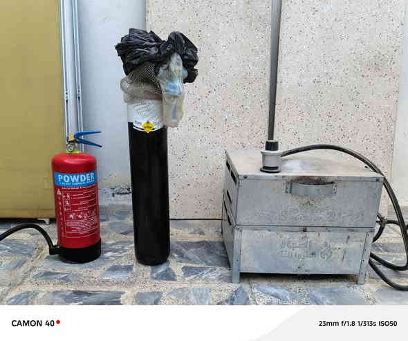 السلام عليكم غراض للبيع كلش وبسعره مرمر كاونتر عدد 2جدد قاطع عدد2  طفايه حرائق  فرن نضيف جدا  بطل اوكسجين حجم وسط كلهن نضيفات بالدوره 
***********
