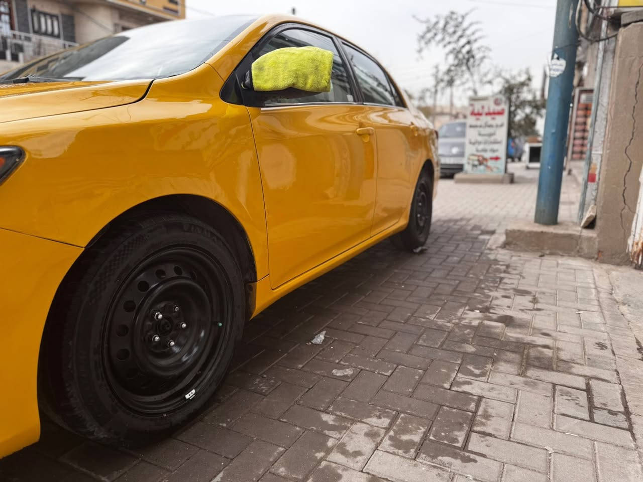 سلام عليكم 

🚘 للبيع تيوتا كورولا 2013 وارد أمريكي
 
محرك وكير جديد 

🔹 المواصفات:

تبريد ثلج ❄️

حدادية جديدة بالكامل

تخم تأير جديد 

تحكم ستيرن   

💵 السعر: 127 وبيه مجال 
📍 المكان: بغداد / الدوره 

📞 للتواصل: ***********
