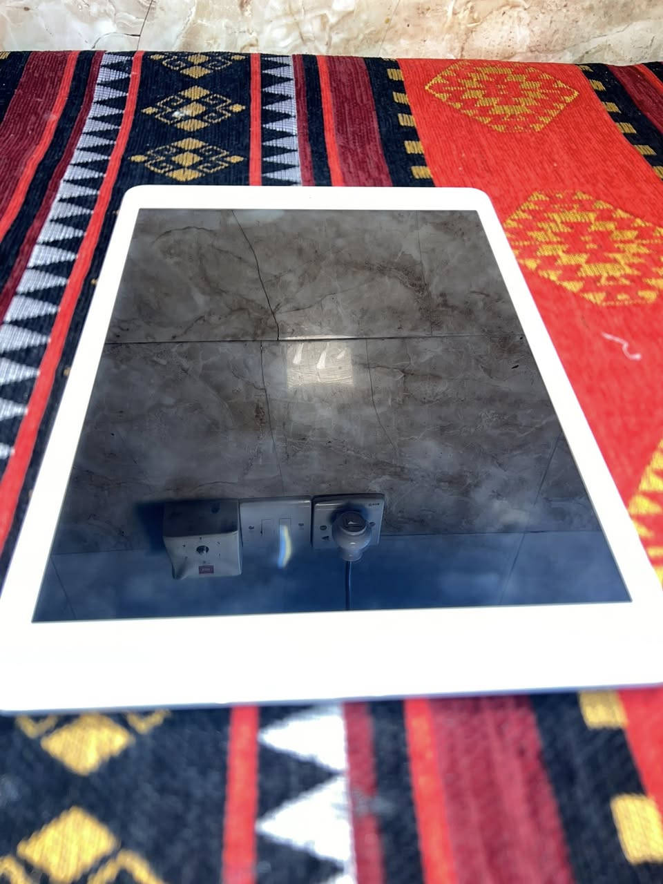 للبيع ايباد قافل آيكلود يتصلح بتخطي ب٢٥ابيع على هل موجود
السعر ١٠٠
ذاكره ١٢٨
جهاز أمريكي 
ويا كيبل فقط 
***********
