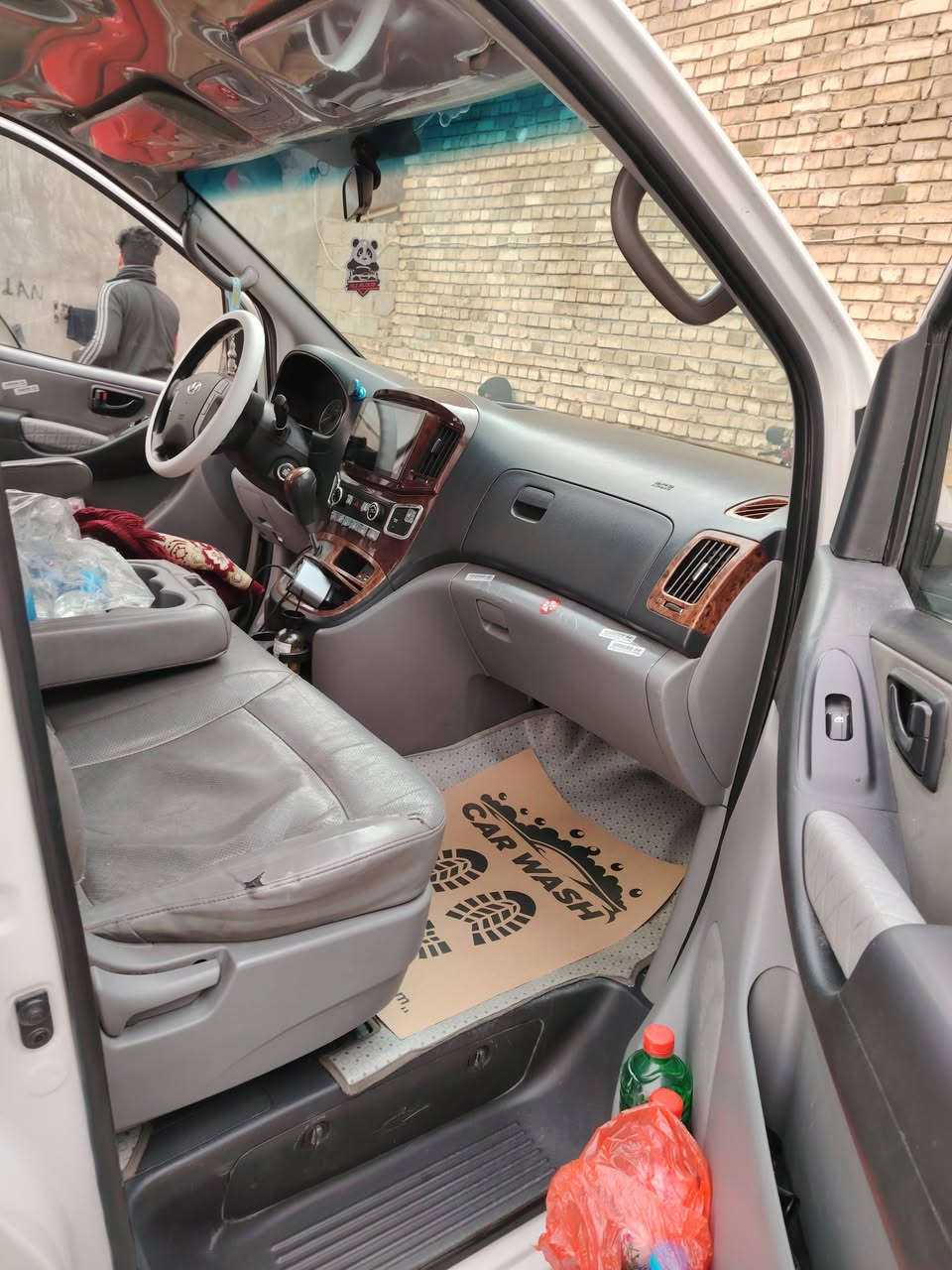 18ادبلوو اصل سياره  بيها جاملغين خلفي  رش كوريا فقط+بالعراق جاملغ امامي معدل بارد مكينه بلاديه  حداديه وتخم تاير جديد سياره جاهزه للشغل كبل مصفره هيئه وضريبه  رقم بابل  معروضه ٢٤٠ وبيها مجال *********** *********** مكان السياره الفلوجه
