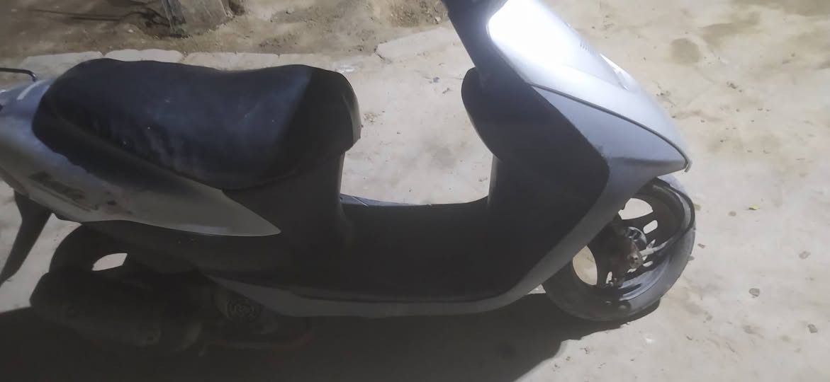 للبيع للبيع دراجه سوزوكي جهازه سلف هورن لايت اشاير شغله دراجه مامفتوحه بلاد العنوان البصره قضاء عز الدين سليم قرب بانزين خانه لؤلؤه السيف


**إذا كنت صاحب هذا الإعلان وتريد حذفه لأي سبب، رجاءا أرسل رسالة إلى الدعم الفني**