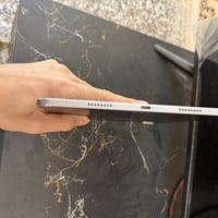 آيباد برو M2 • ١٢٨ • خط ازرق