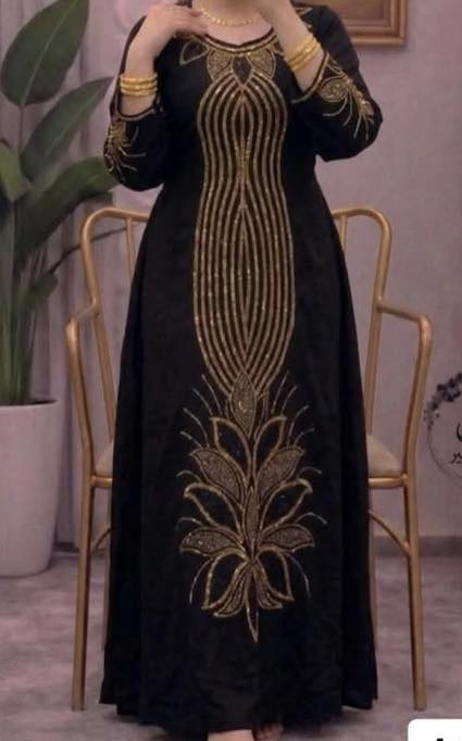 گلابيه كلوش خامة كشمير مطاط شغل ستراس حراري مع حزام 
قياسات 
1-L
2-xl
3-xxl
سعر القطعه ١٥ الف فقط 
متوفر توصيل الى جميع المحافظات ٥ الاف


**إذا كنت صاحب هذا الإعلان وتريد حذفه لأي سبب، رجاءا أرسل رسالة إلى الدعم الفني**