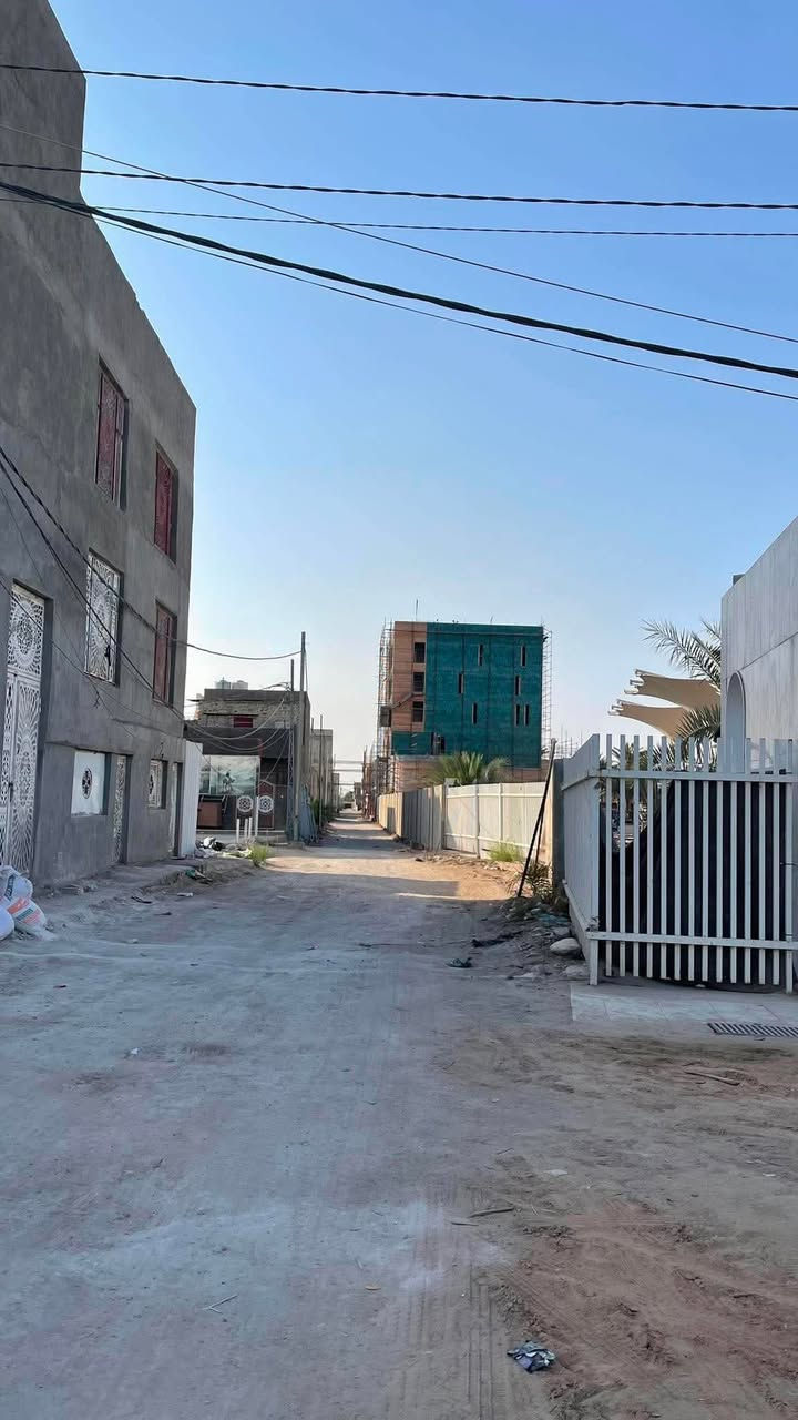قطعة ركن طابو زراعي سند 25 للبيع، مساحة 840م²، خلف حسينية كمال الحيدري طريق بغداد – كربلاء، مسيجة بالكامل مع كاميرات مراقبة، موقع مميز. 
سعر 330 مليون 
للاستفسار التواصل على رقم ***********
