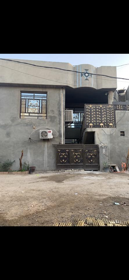 مساء الخير بيت 100 م للبيع  طابو زراعي سند 25 العنوان الدوره شارع جمعيه زراعي السعر 130 مليون للاستفسار اكثر تواصل واتساب على الرقم ***********
