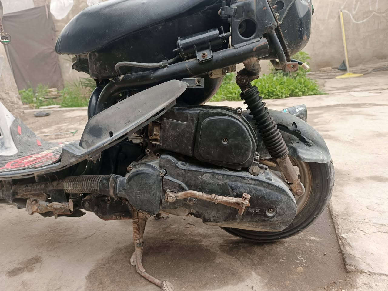 السلام عليكم دراجة ماكس منغولي للبيع بلادي نكرة بكل وقت تيرات خلفي امامي جداد نقص بس باتري 400 وبيها مجال مكان حلة حي الجزائر ***********
