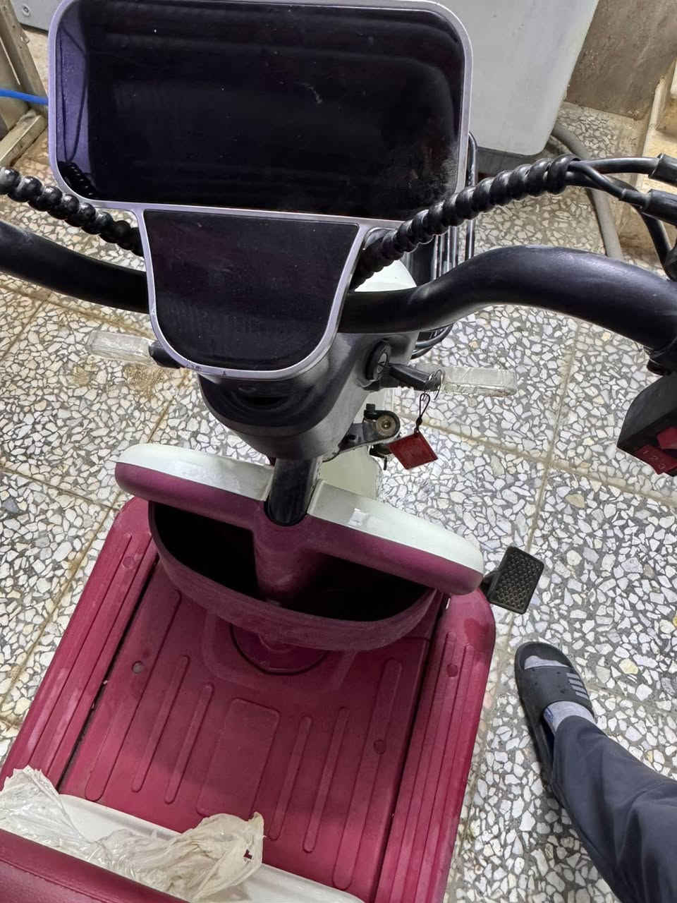 سلام عليكم دراجه شحن جديده 
سعر 750
الرقم ***********
