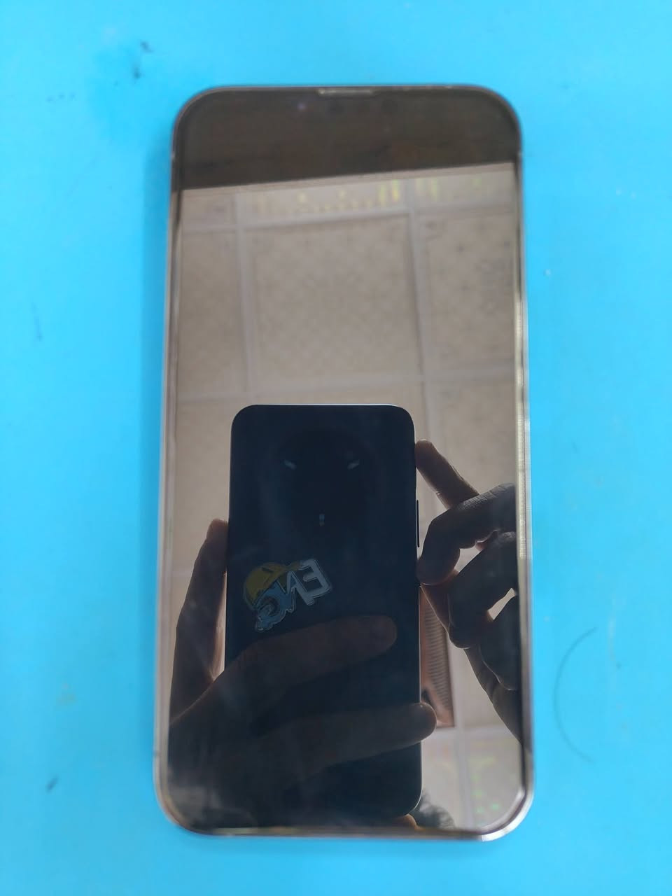 13ابرو ماكس
بطاريه 94
ذاكره 256
شريحه 1 امريكي 
جميع ملحقاته (كارتون .وشاحنه )
السعر ***********
