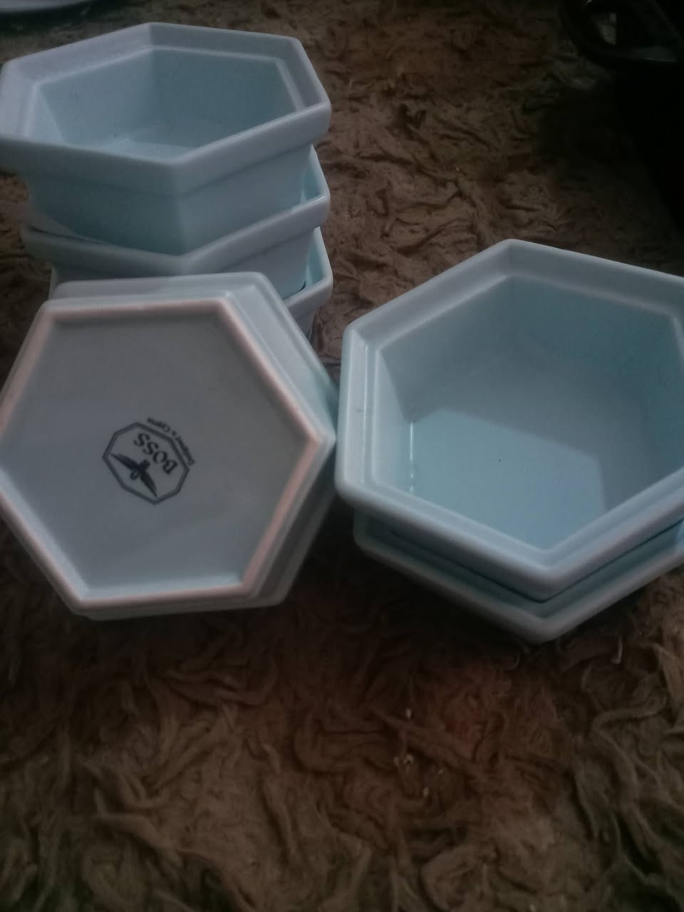 سلام عليكم ماعين منزليه للبيع مامستخدمه ابد للحجز عدنا كراتين  والتواصل على الرقم واتساب ***********
