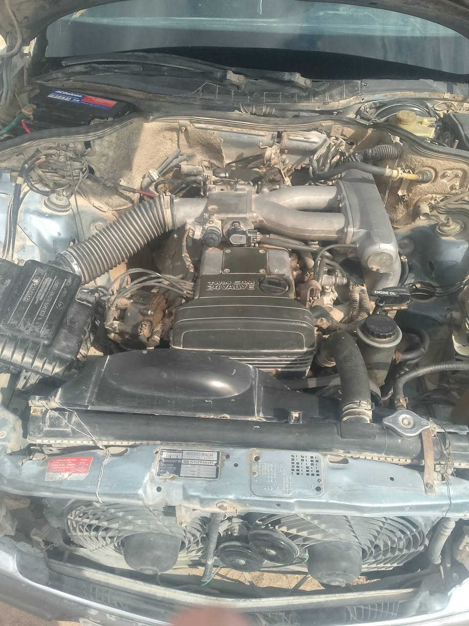 السلام عليكم ورحمه الله وبركاته مرسيدس للبيع موديل 1990
السعر ٣٥ وبيها مجال للطيبين موجوده في النجف الاشرف 
 الاتصال ***********
