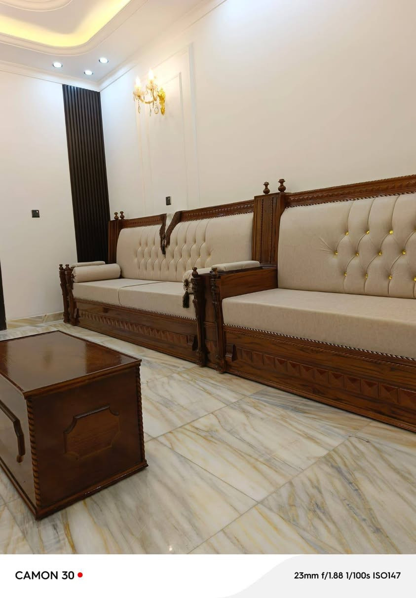 يوجد لدينا كادر لاخذ القياسات 📏📐

رجعنا وياكم بعرض خاص من قبل معرض ومعمل الواثق 
السعر 135لمده اسبوع
( لأصحاب الاناقه والذوق الرفيع )
تم الأعلان عن اروع الموديلات الزان الصاج ✨️
تفاصيل العمل🪚
.الهيكل صاج وزان 
.المقعد بلوك ماليزي ابو ال16
.الاسفنج الاكسترا المقعد 10 سم الضهر 4سم 
.نوع الاقماش -جكور-وتر بروف -كتان - والاقماش حسب طلب الزبون 
مع.{ضمان لمدة 10 سنوات من وقت التسليم بلخشب والاسفنج } .توصيل لجميع المحافظات 
.للحجز والاستفسار يرجي الاتصال ع الارقام  ***********او*********** مراسله واتساب مازنجر
