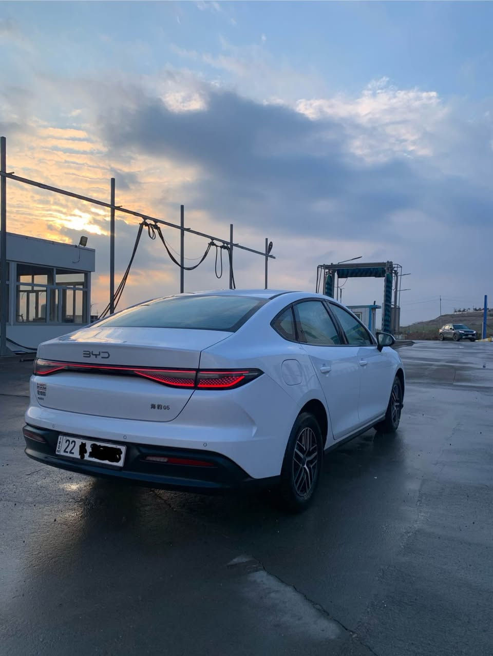 Byd 05   2025
سياره كه هيجي نيه ده حامي لو ده حامي به شه رت ره قه م هه وليره  5هه زار روشتوه سعرش 135مه جال
*********** أربيل, العراق
