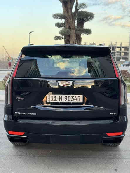 السلام عليكم 
كاديلاك  اسكاليد 2023 وكاله منصور 🇺🇸🇺🇸🇺🇸

فول مواصفات باب اول ✅

V8 محرك بانزين 

🛑 فول مواصفات 

🛑 فتحه بانوراما 
🛑 ٣٦ سماعه 
🛑 سقف شاموا 
🛑 شاشات خلفيه 
🛑 دوسه كهرباء 
🛑 ٥ كاميرات 
🛑 حساسات ٣٦٠ درجه 
🛑 ابواب شفط 
🛑 كشنات جلد بيجي تجي فقط بل 
🛑 كيج الكتروني 
🛑 جكات تصعد وتنزل 
🛑 سماعات ونظام صوت 

هوايه بيها مواصفات بعد مااتنذكر كلها 

مكانها بغداد حي الجهاد 

***********☎️
