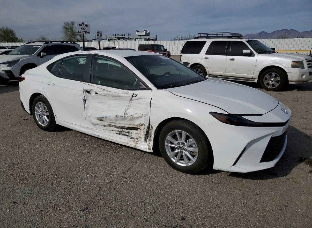 ♦️شركة النخبة - ELITE للمزادات وتجارة السيارات♦️

🔸السلام عليكم ..

♦️نوع السيارة …
♦️TOYOTA - CAMRY - LE - 2025♦️

♦️تاريخ المزايدة غداً الخميس بعد السادسة مسائاً
2026 - 2 - 27♦️

🔸عداد المسافات - 9 الف ميل فقط .
🔸الاسطوانات - 4 سلندر .
🔸حجم المحرك - 2.5 .
🔸الوقود - هايبرد .

AZ - TUCSON - موقع السيارة🔸

♦️سعر النقل من امريكا الى الاردن او الامارات - 2.300$

♦️الأضرار  :- حسب الصور المرفقة

🔸للدخول الى المزاد او شراء سيارة
🔸او اي استفسار يرجى التواصل مع …

♦️شركة الخبة - ELITE للمزادات وتجارة السيارات♦️

♦️عثمان الناصر - ‭0774 810 7610‬

📍صلاح الدين - قضاء العلم - قيصرية الخالد📍
