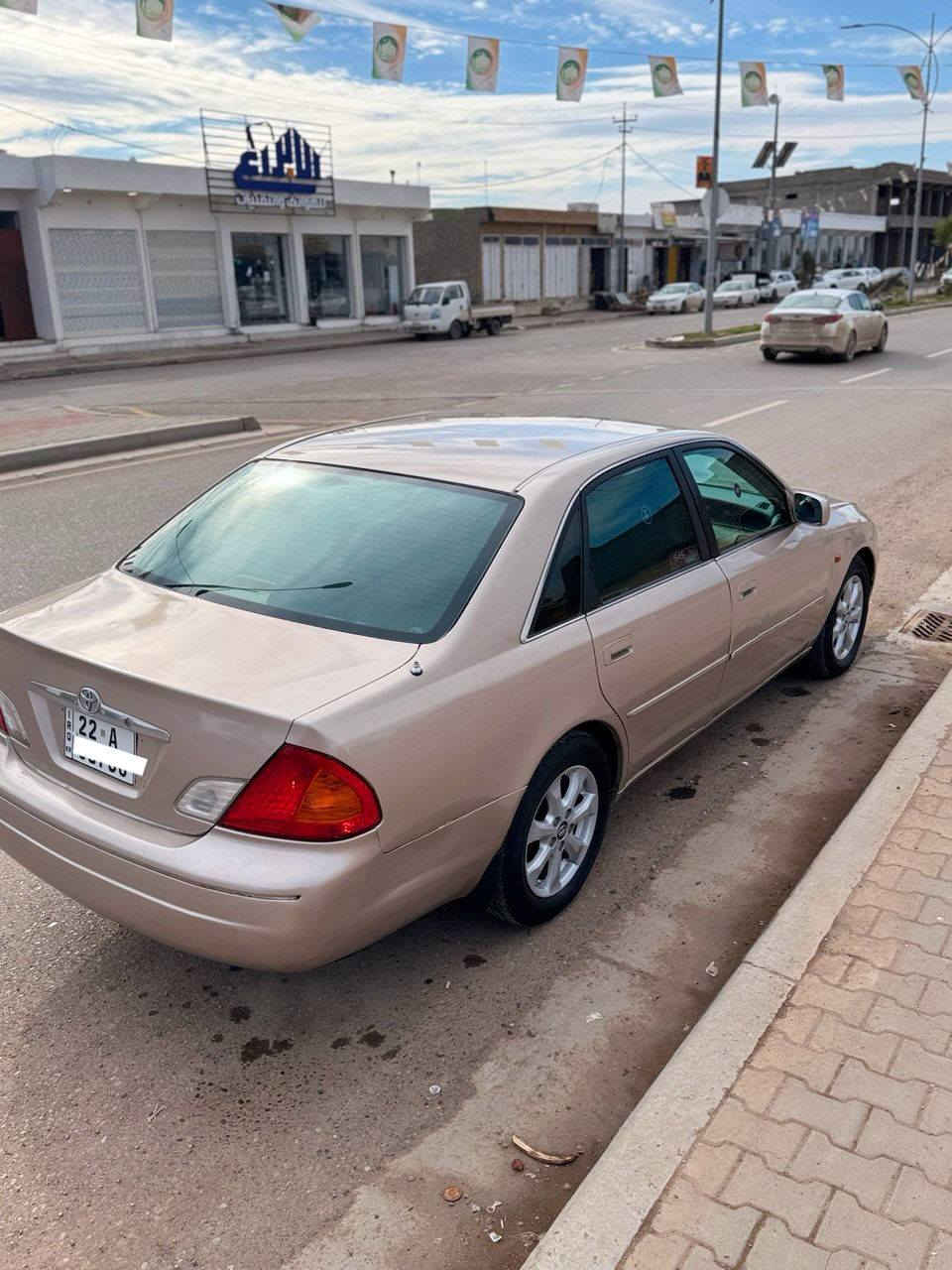 السلام عليكم للبيع افلون 2001
خليجي رقم أربيل بأسمي تحويل مباشر 
مكينة وكير وصدر وتبريد تخم تاير كلة كفالة 
بدون اي ضربة مصبوغة جمالية 
السعر 75 وبيها مجال بسيط 
المكان صلاح الدين الضلوعية 
***********
الشراي يتصل غير متواجد علنت
