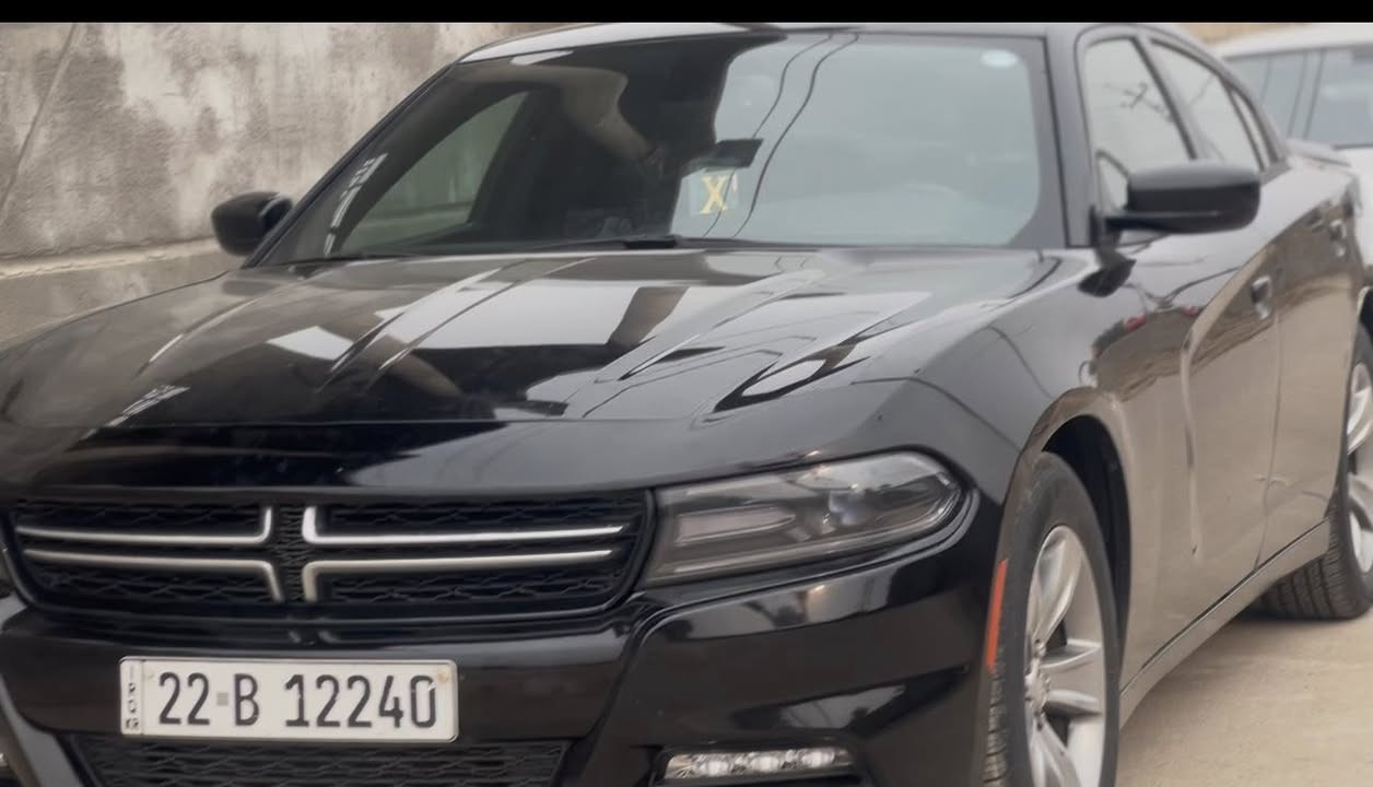 السلام عليكم للبيع او مراوس حسب القناعه جارجر 2015 رقم اربيل  السياره داخله كلين بدون حادث  بيها صبغ جاملغ امامي ماشية 110 محرك 3600 كير محرك حداده تخم تاير جديد مكان السياره البصرة للأستفسار وباقي التفاصيل ***********
