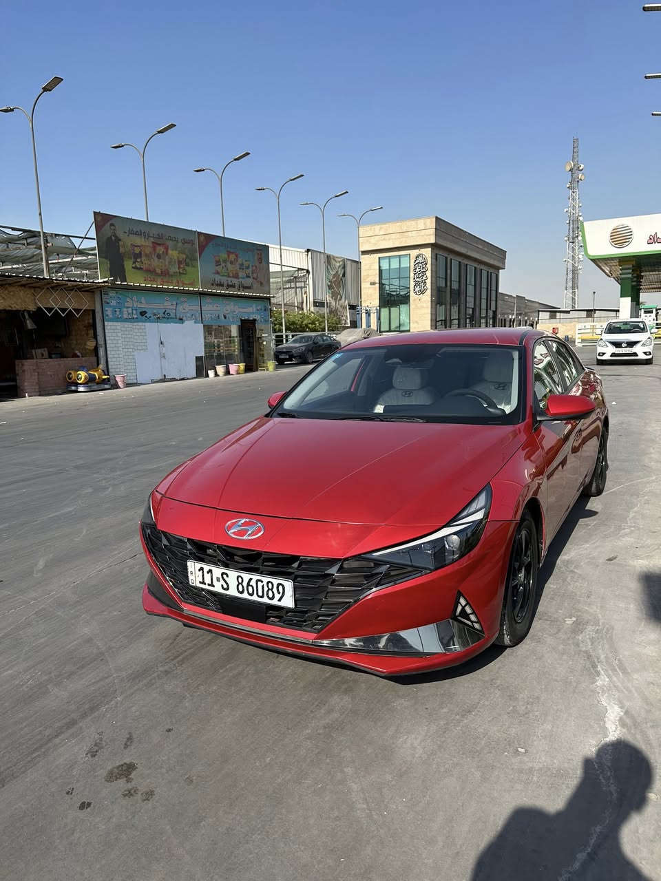 سلام عليكم هونداي النترا موديل 2021 احمر
وارد امريكي كير ATM 
ماشية 55mi حقيقي 
مكينة حدادية تبريد فول 
حجم المحرك 2000 دوش 
حادثها قطعتين امريكا وبل عراق هم قطعتين يعني 4 قطع كلير كلير وليس صبغ ولا معجون بدون دواخل بدون شواصي 
تحكمات ستيرن 
رادار امامي ورادار خلفي 
رادار جوانب 
قيادة ذاتية 
تحديد مسار 
كامرة دوار 
شاشة دعم كار بلي 
لايت زنون 
ويل كب كروم 
لد امامي خلفي 
السيارة استخدام شخصي وما بيها اي نقص كاملة من كلشي والسيارة جداً جداً نظيفة احلا من الصور 
صور الحادث بل منشور 
رقم بغداد دولي هزة سنوية جديدة 
مكان السيارة : بغداد / الشعب 

السعر: 140$ ورقة مجال كلش بسيط 
رقم الهاتف :
***********
***********
