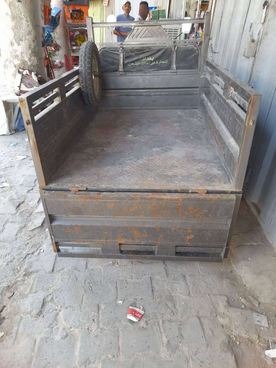 سلام عليكم 
ستوته شحن للبيع ...
كلشي شغال بيها كهربائيات وغيرها  
المكان بغداد (حافظ القاضي )
للمعلومات السبير ليس من ضمن البيع ..
الاتصال او اللستفسار على الرقم الآتي:***********
