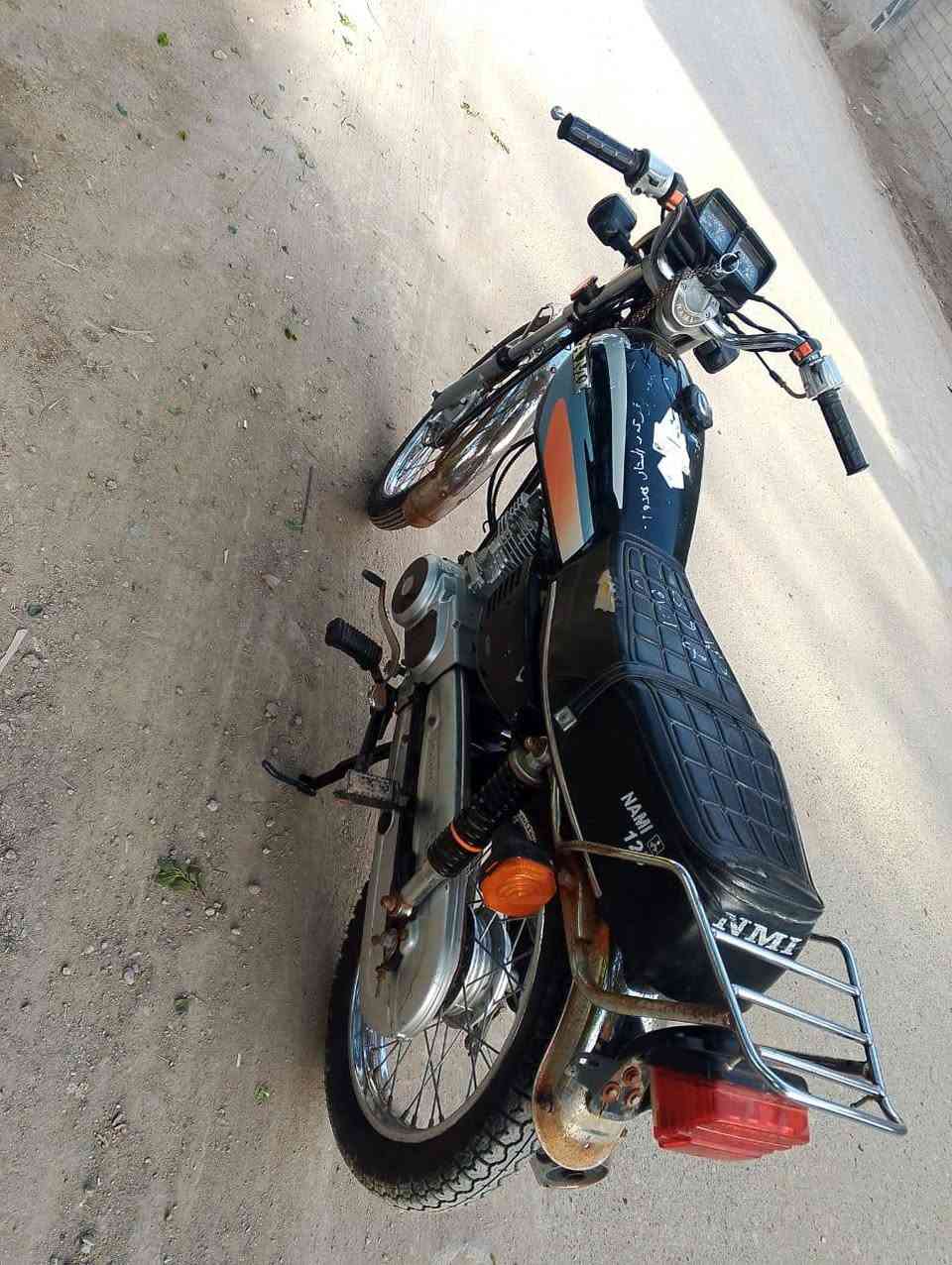 دراجه أنامه موديل 23اوراق سكنر المكان بلهوير السعر 750المكينه مامفتوحه ليريدها يتصل علا الرقم ***********
