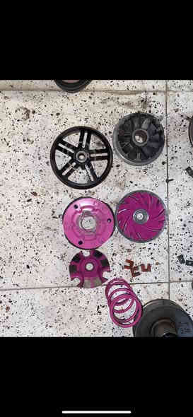 كلجات ماكس تزويد شلعه ومعدل ١١٠ قويات استعمال قليل 

فج بريك 

صينيه

بصرة ابو الخصيب *********** 

سعرهن 65 وبيهن مجال
