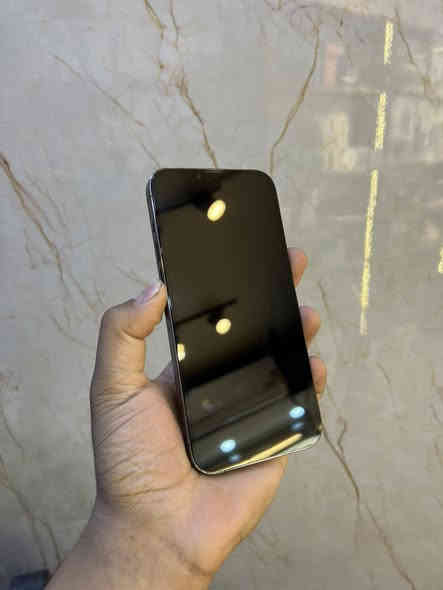 ايفون 13promax
ذاكرته 512
بطاريه 83 بلاد
جهاز نضافته 100/100
مكفول على وضع شركه 
فقط فقط مستبدل شاشه اصليه كلش 
السعر 600 الف بي مجال كلش بسيط
عنواني. بغداد ***********
